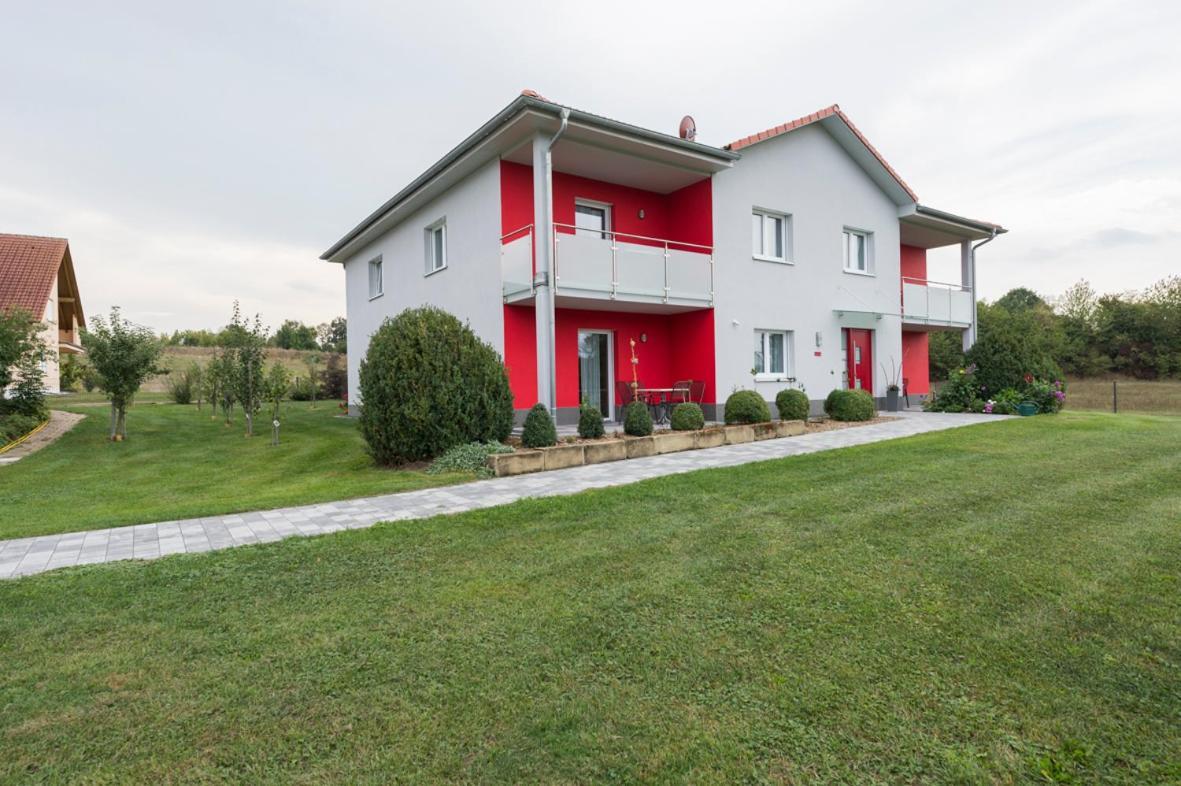 Hofmann's Apartements & * Oberdachstetten