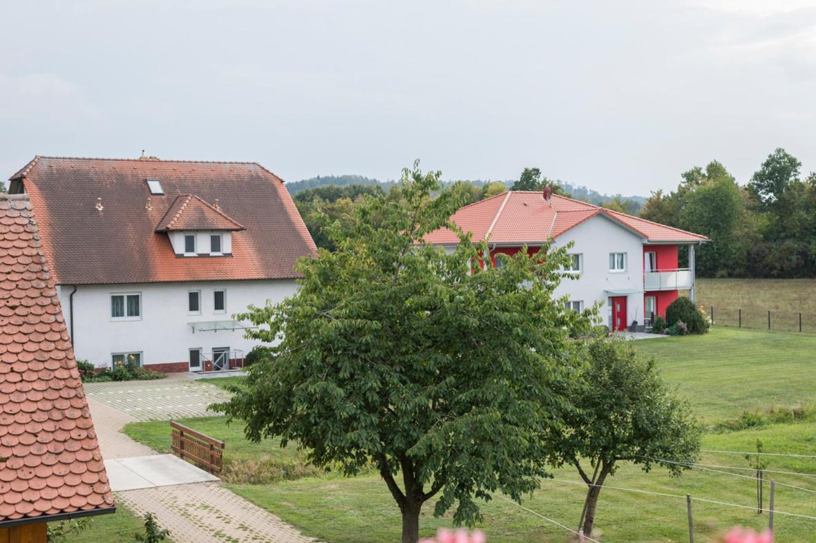 Hofmann's Apartements & Oberdachstetten